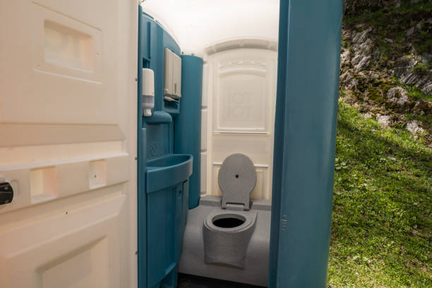 Best Luxury portable toilet rental  in Clinton, OK