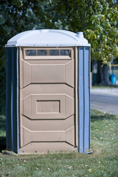 Best Portable bathroom rental  in Clinton, OK