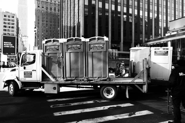 Portable Toilet Options We Offer in Clinton, OK